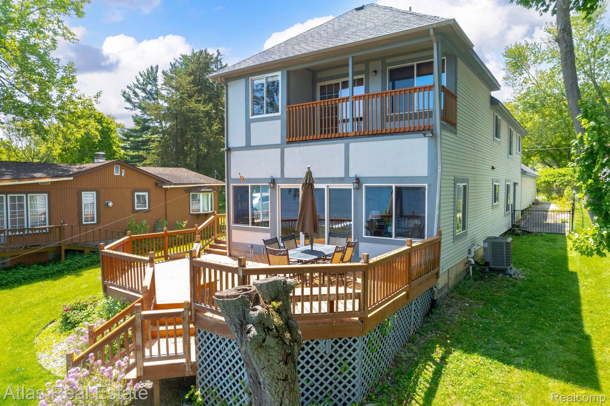 6230 Bullard Road Fenton, MI 48430 - Photo 1 of 63 Gallery Image 1