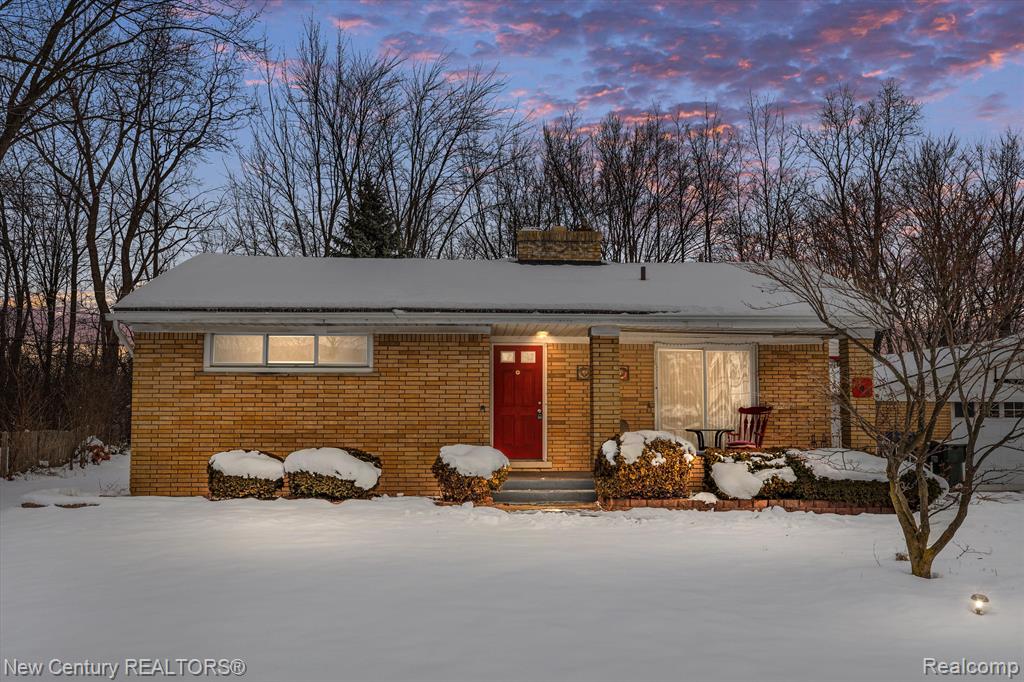 109 Michelson Road Rochester Hills, MI 48307 - Photo 1 of 44