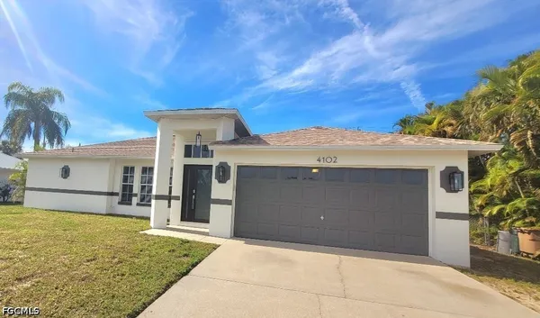 $1,990 | 4102 Southwest 14th Avenue, Cape Coral, FL 33914