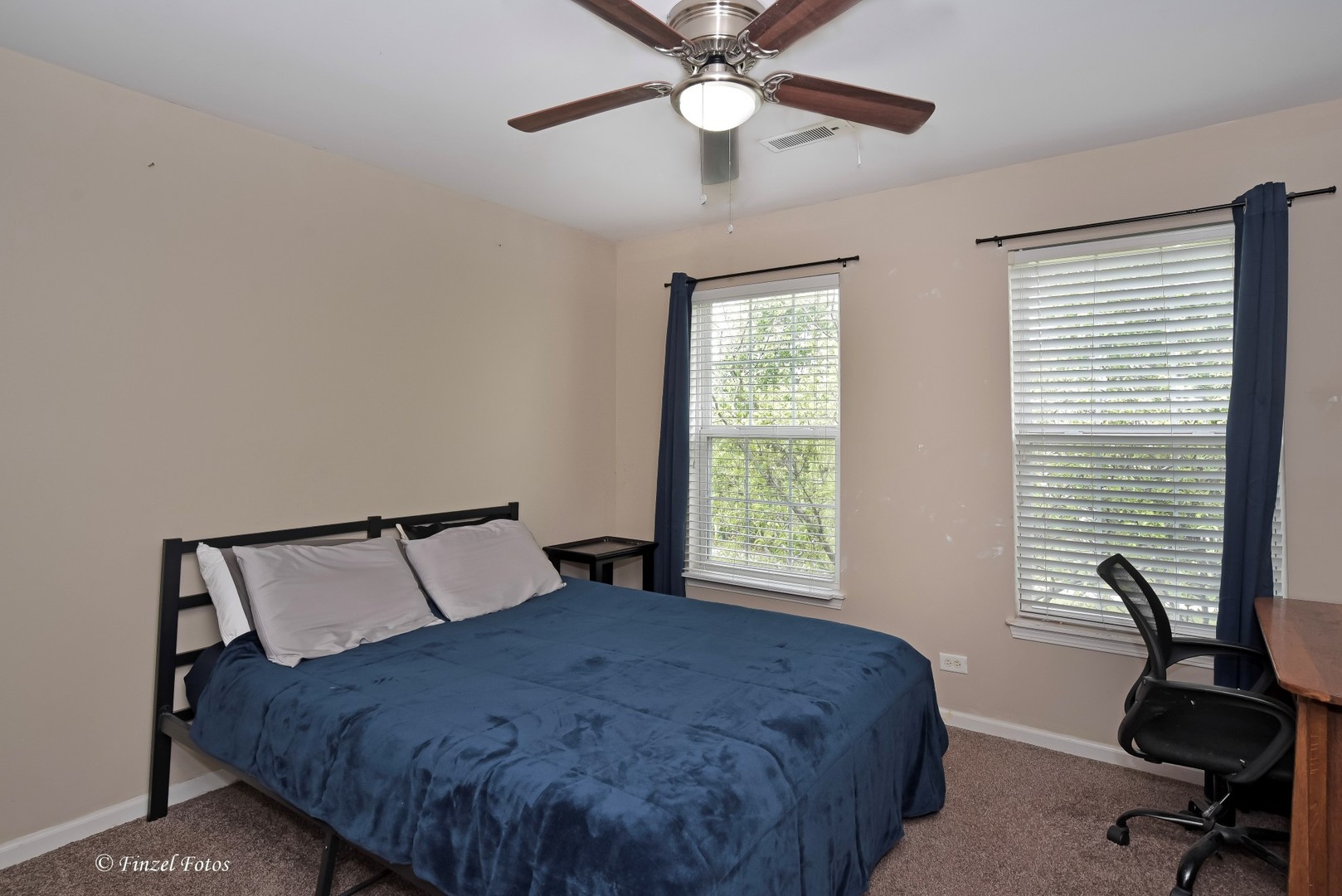 247 Pawtucket Avenue Elgin, IL 60124 - Photo 21 of 39