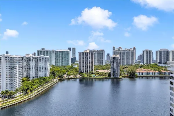 $2,850 | 2750 Northeast 183rd Street, Unit 2202, Aventura, FL 33160