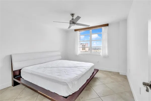 $2,850 | 2750 Northeast 183rd Street, Unit 2202, Aventura, FL 33160