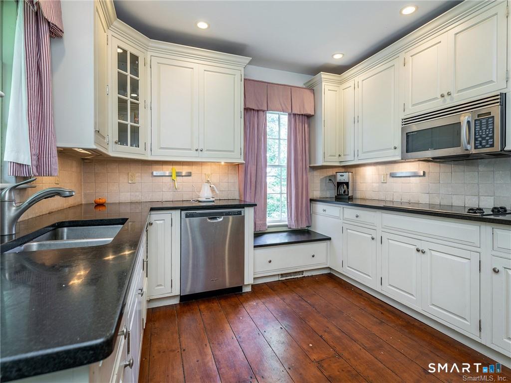 103 Litchfield Road Morris, CT 06763 - Photo 3 of 27