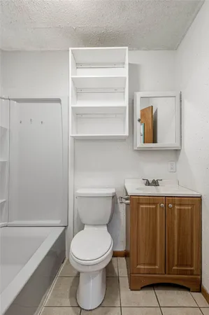 $800 | 120 McAdams Lane, Unit E, Huntsville, TX 77320