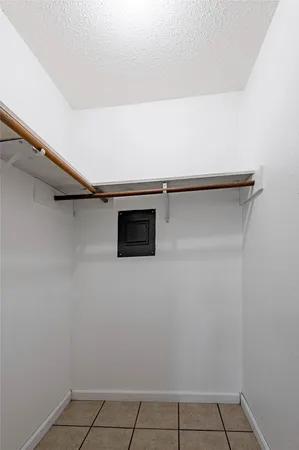 $800 | 120 McAdams Lane, Unit E, Huntsville, TX 77320