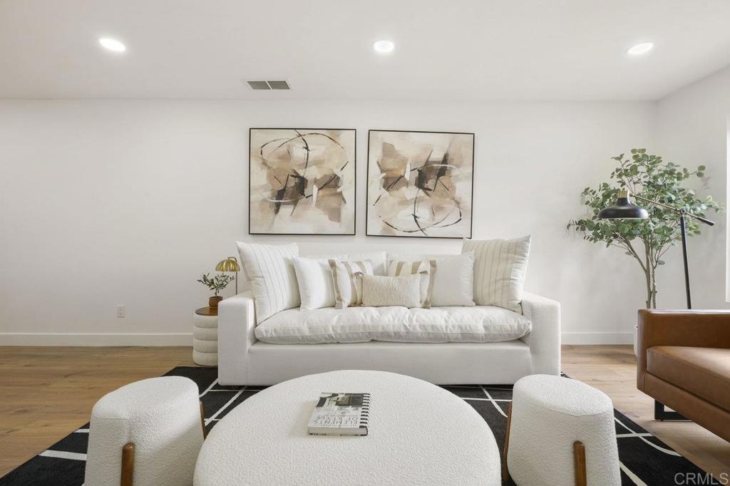 1744 Round Tree Drive Oceanside, CA 92056 - Photo 4 of 16