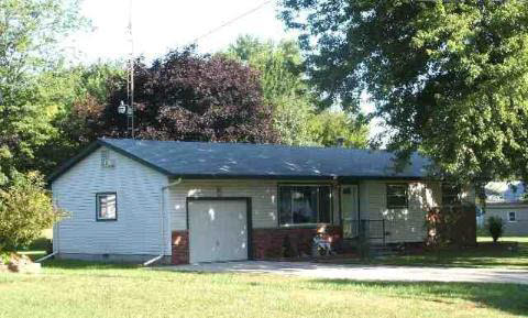 2051 Spaulding Road Monroe, MI 48162 - Photo 1 of 6 590201.JPG