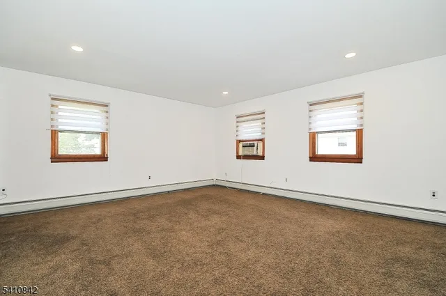 $699,000 | 212 West Morris Avenue, Linden, NJ 07036