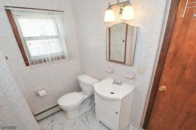 $699,000 | 212 West Morris Avenue, Linden, NJ 07036