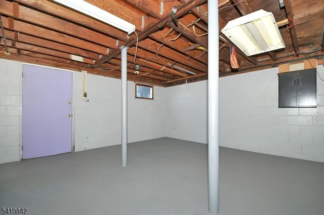 $699,000 | 212 West Morris Avenue, Linden, NJ 07036