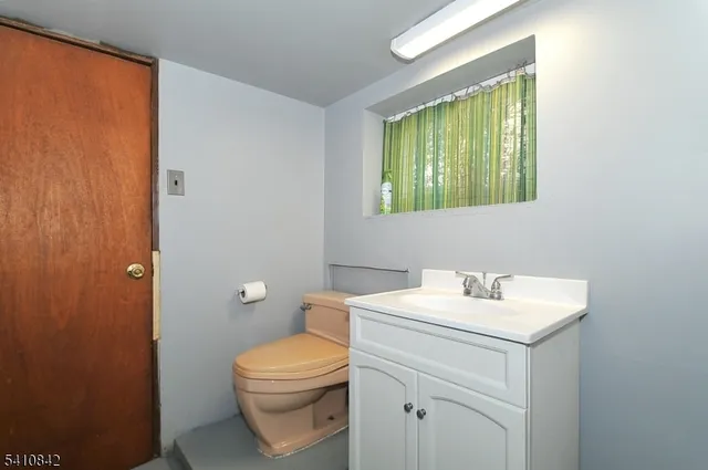 $699,000 | 212 West Morris Avenue, Linden, NJ 07036