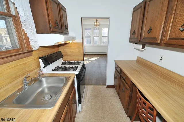 $699,000 | 212 West Morris Avenue, Linden, NJ 07036