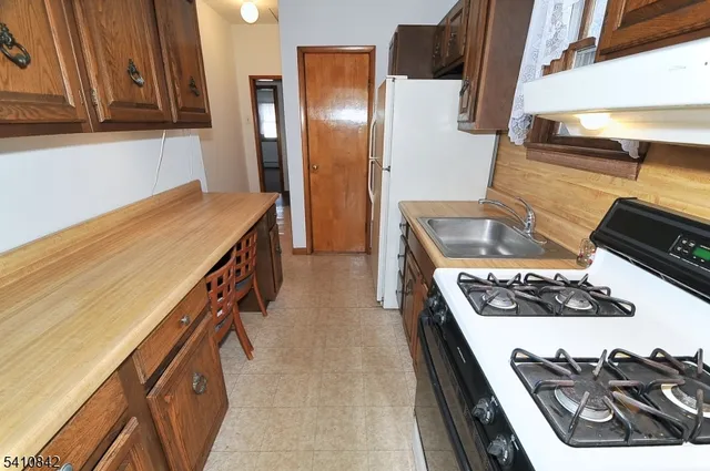 $699,000 | 212 West Morris Avenue, Linden, NJ 07036