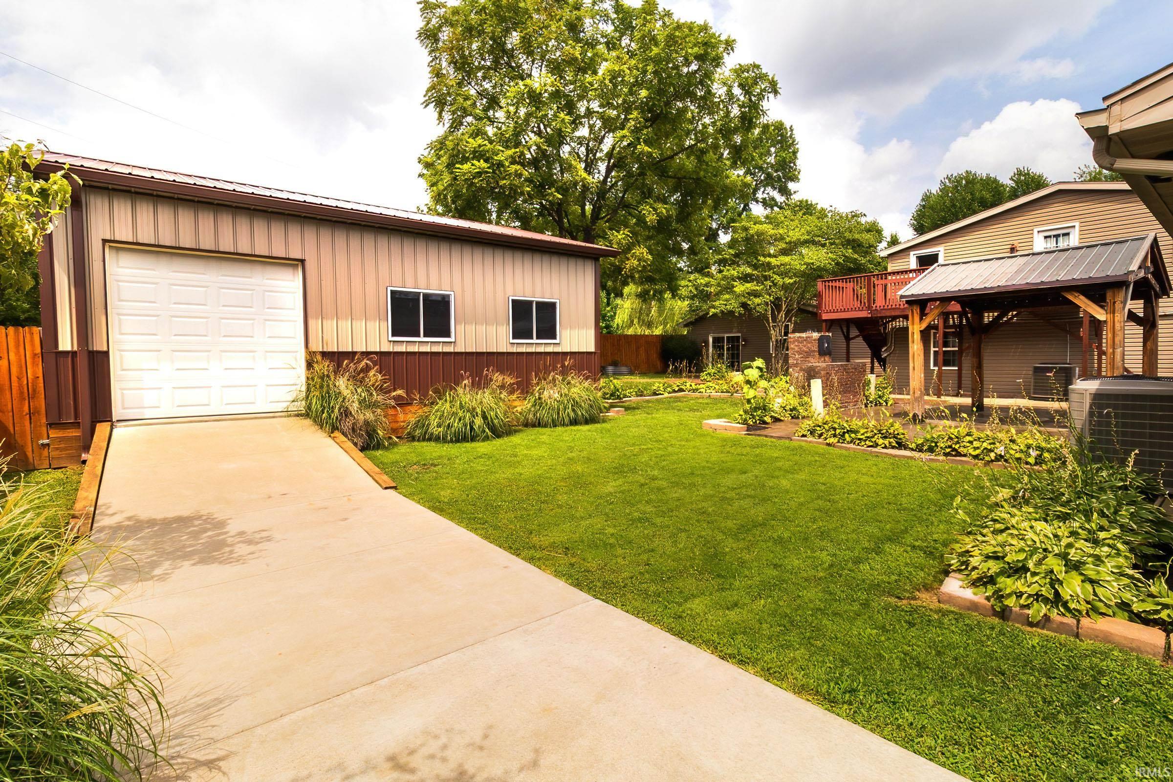 8644 South Vann Road Newburgh, IN 47630 - Photo 33 of 36