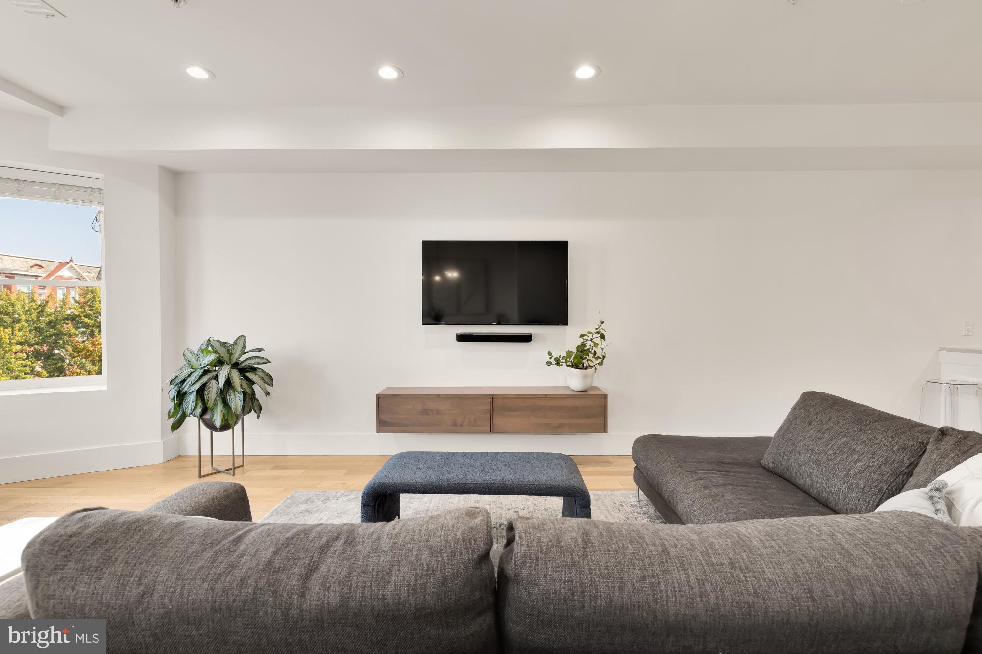 1230 Fairmont Street Northwest, Unit 2 Washington, DC 20009 - Photo 15 of 43