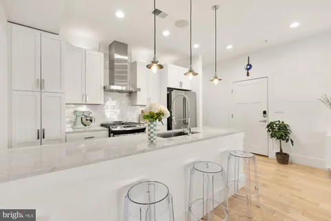 $824,999 | 1230 Fairmont Street Northwest, Unit 2, Washington, DC 20009