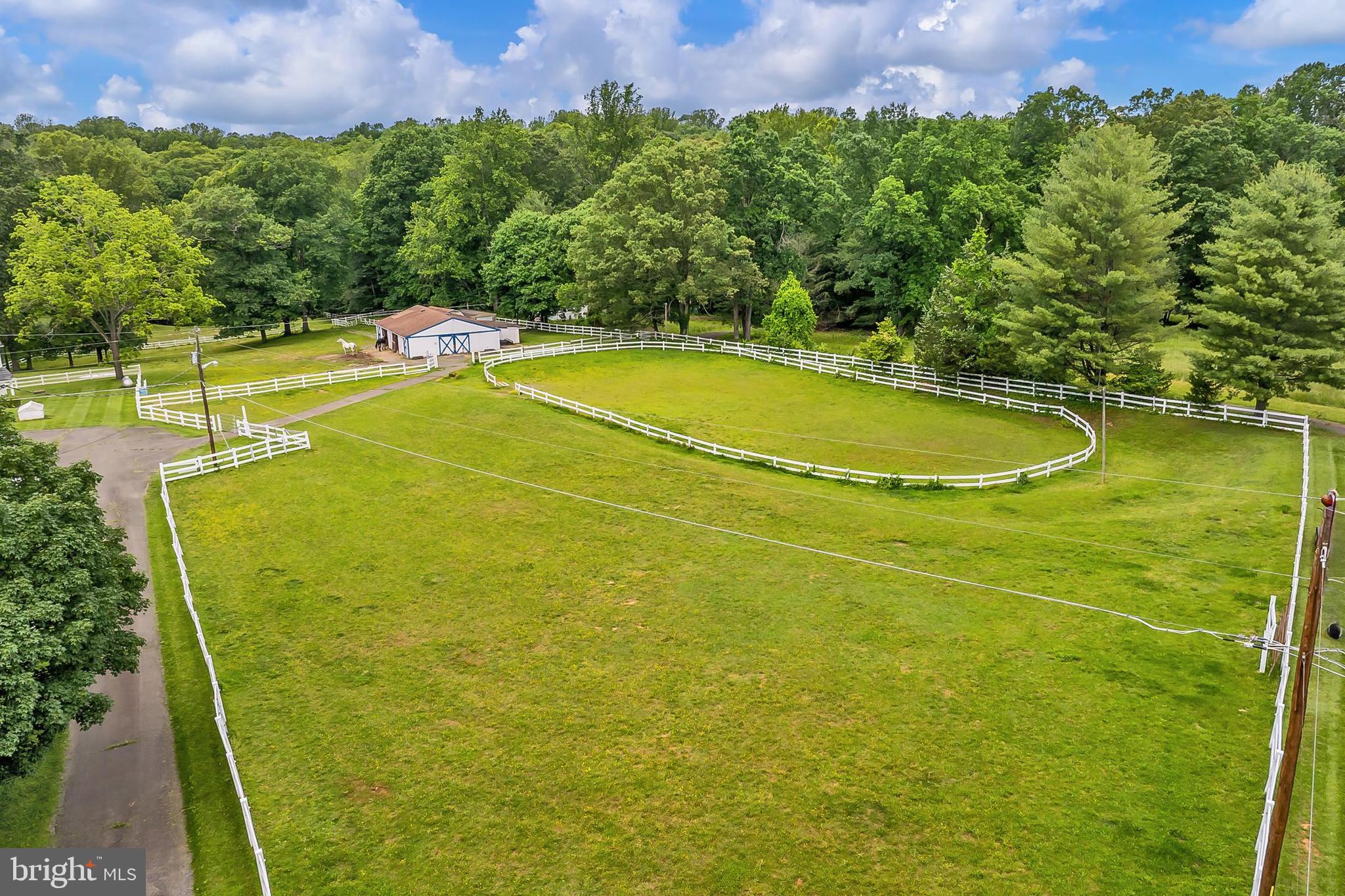 13310 Compton Road Clifton, VA 20124 - Photo 103 of 117 a view of a swimming pool
