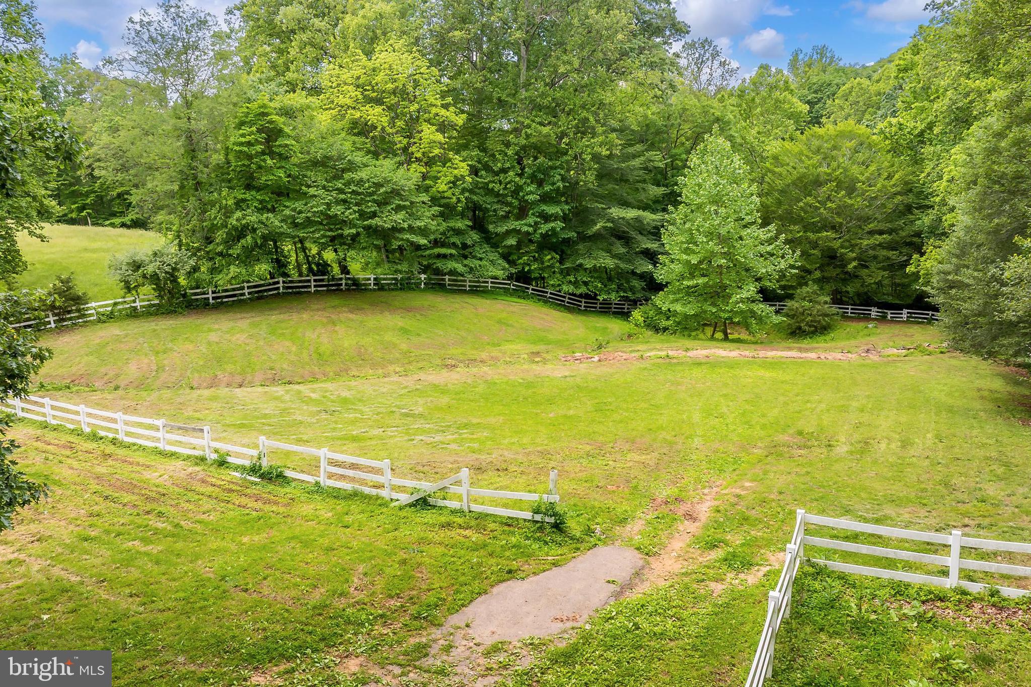 13310 Compton Road Clifton, VA 20124 - Photo 108 of 117 a view of an ocean view