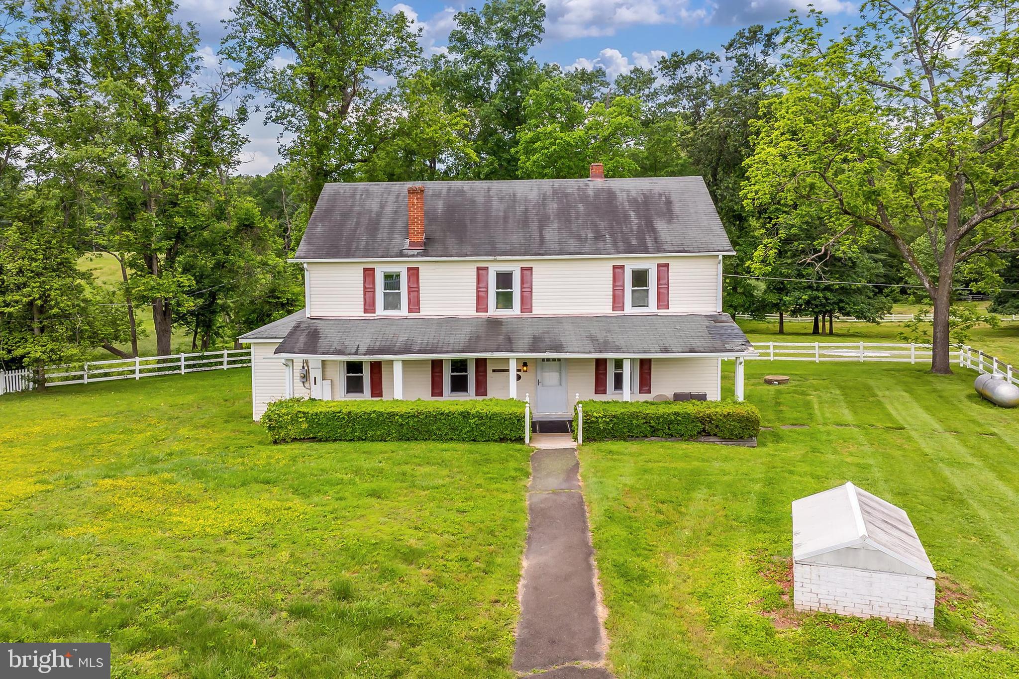 13310 Compton Road Clifton, VA 20124 - Photo 79 of 117 a aerial view of a house
