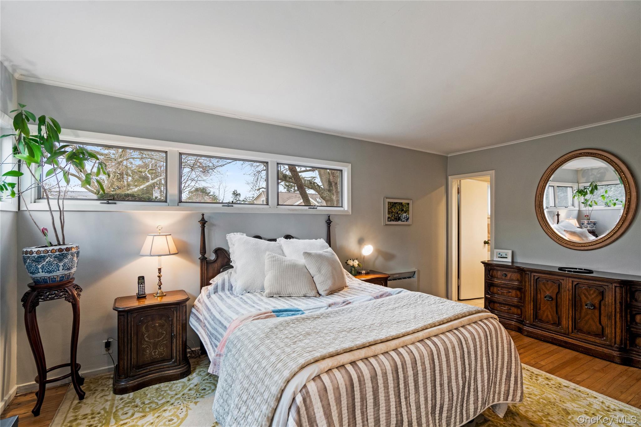 32 Arbor Road East Hills, NY 11577 - Photo 12 of 27