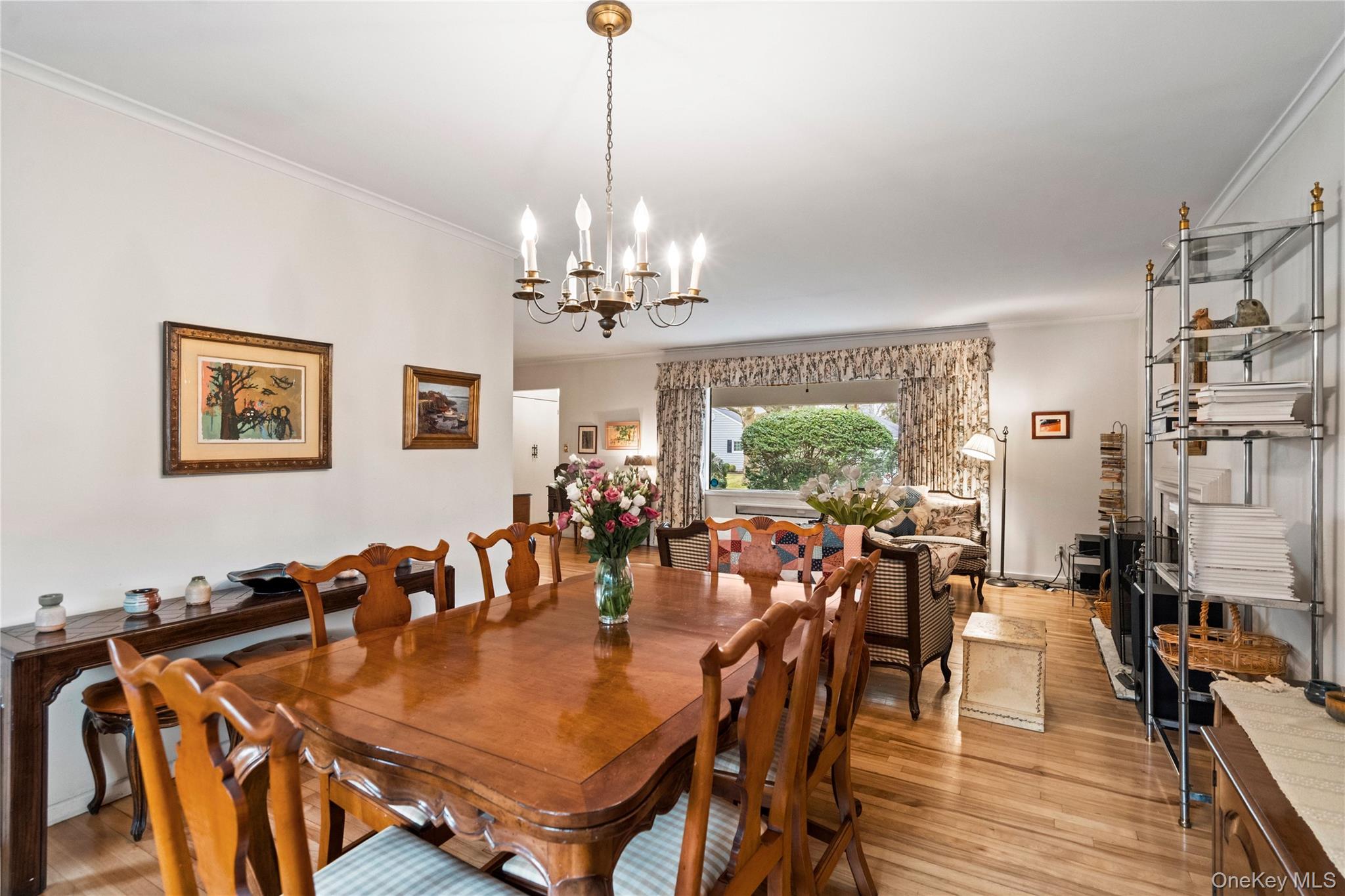 32 Arbor Road East Hills, NY 11577 - Photo 6 of 27