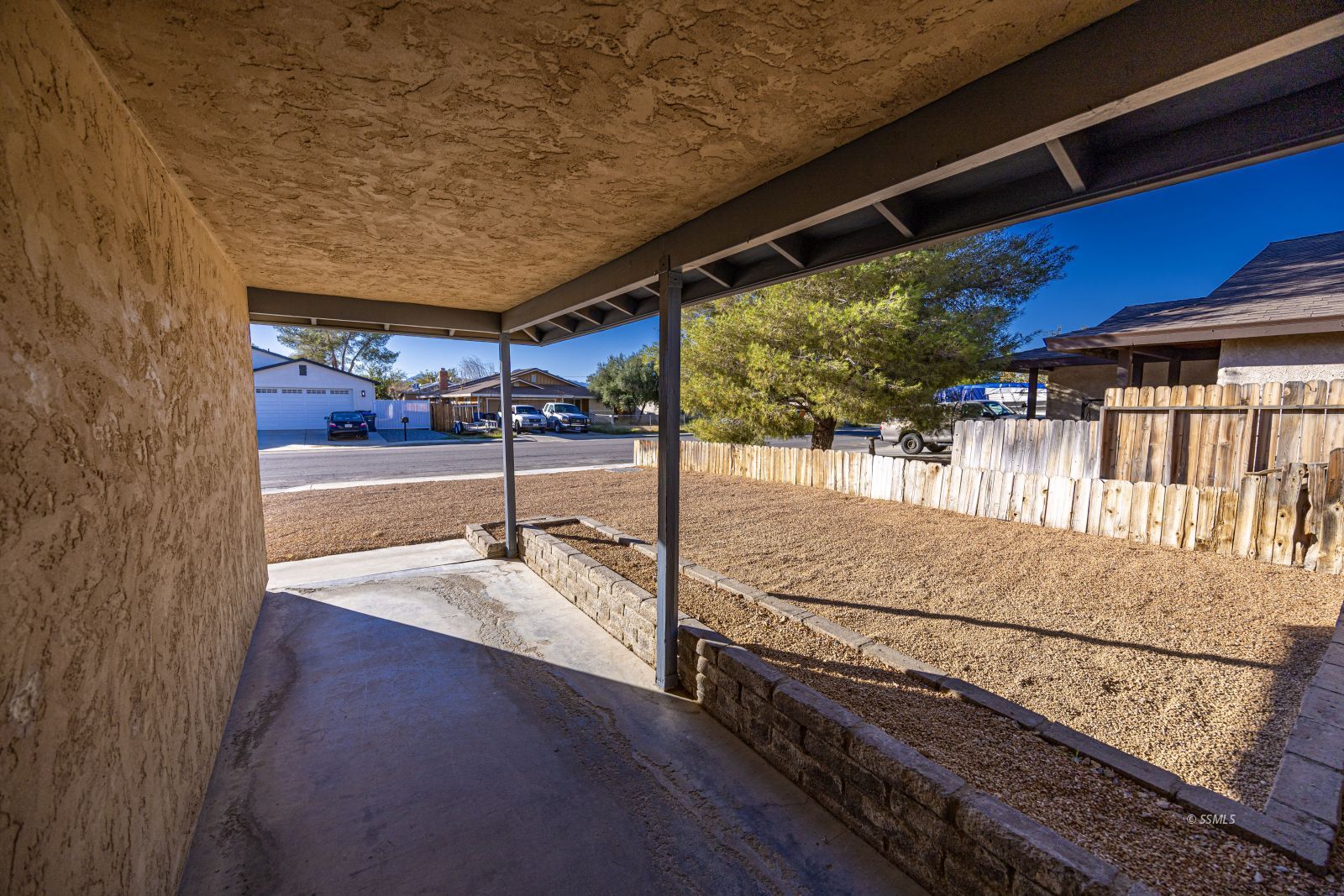 336 South Valley Street Ridgecrest, CA 93555 - Photo 4 of 33