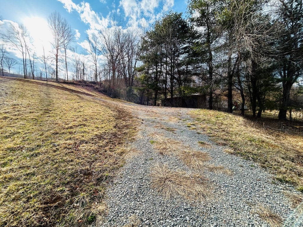 6174 Carsonville Road, Unit 136B Fries, VA 24330 - Photo 14 of 25 Gallery Image 14