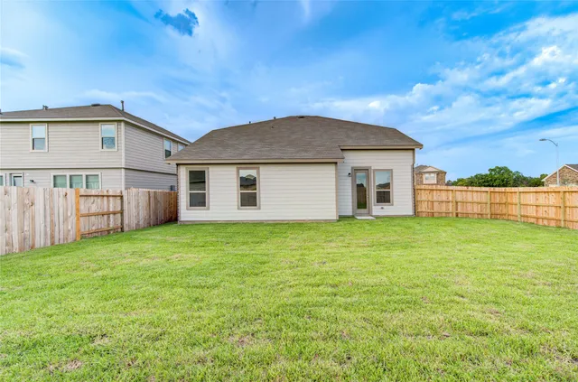 $2,195 | 6120 Whitewing Road, Rosenberg, TX 77469