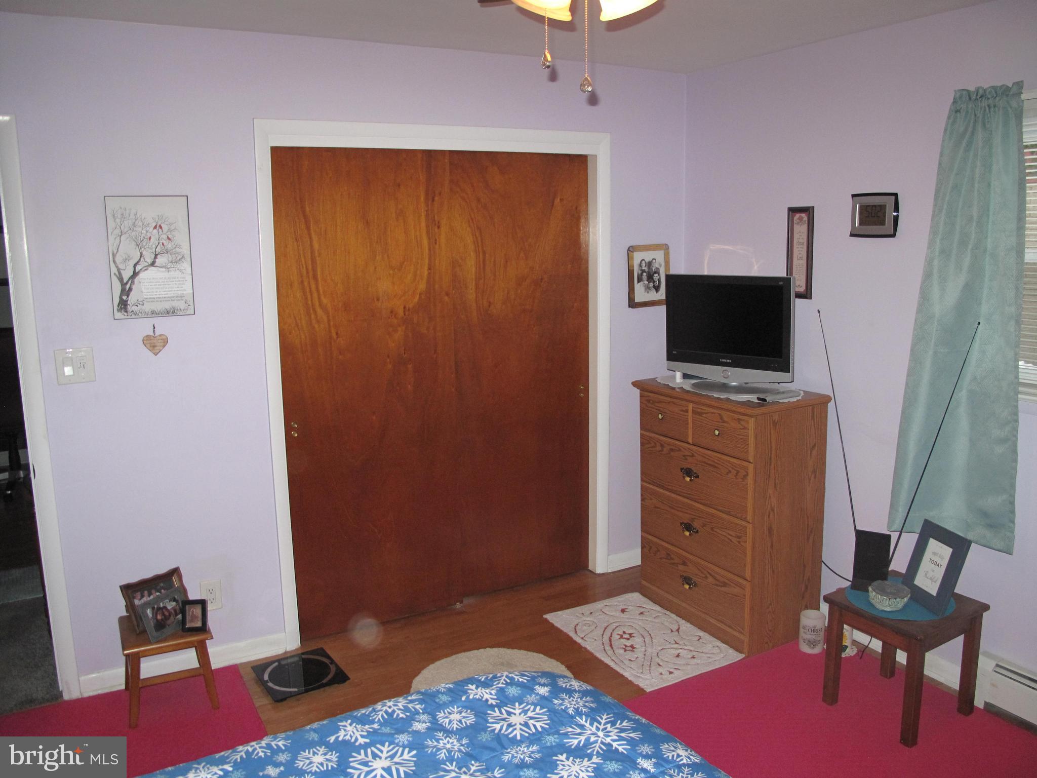 121 Spohn Road Reading, PA 19608 - Photo 8 of 20 V2