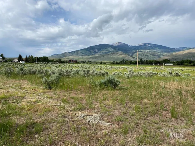 $79,900 | 1977 South Elba Almo Road, Malta, ID 83342