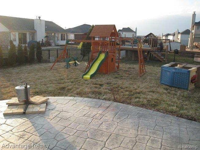 51461 Rivard Road New Baltimore, MI 48047 - Photo 6 of 20 030.JPG