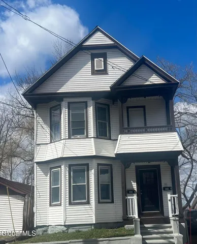 $1,550 | 1501 Broadway, Unit 2, Schenectady, NY 12306