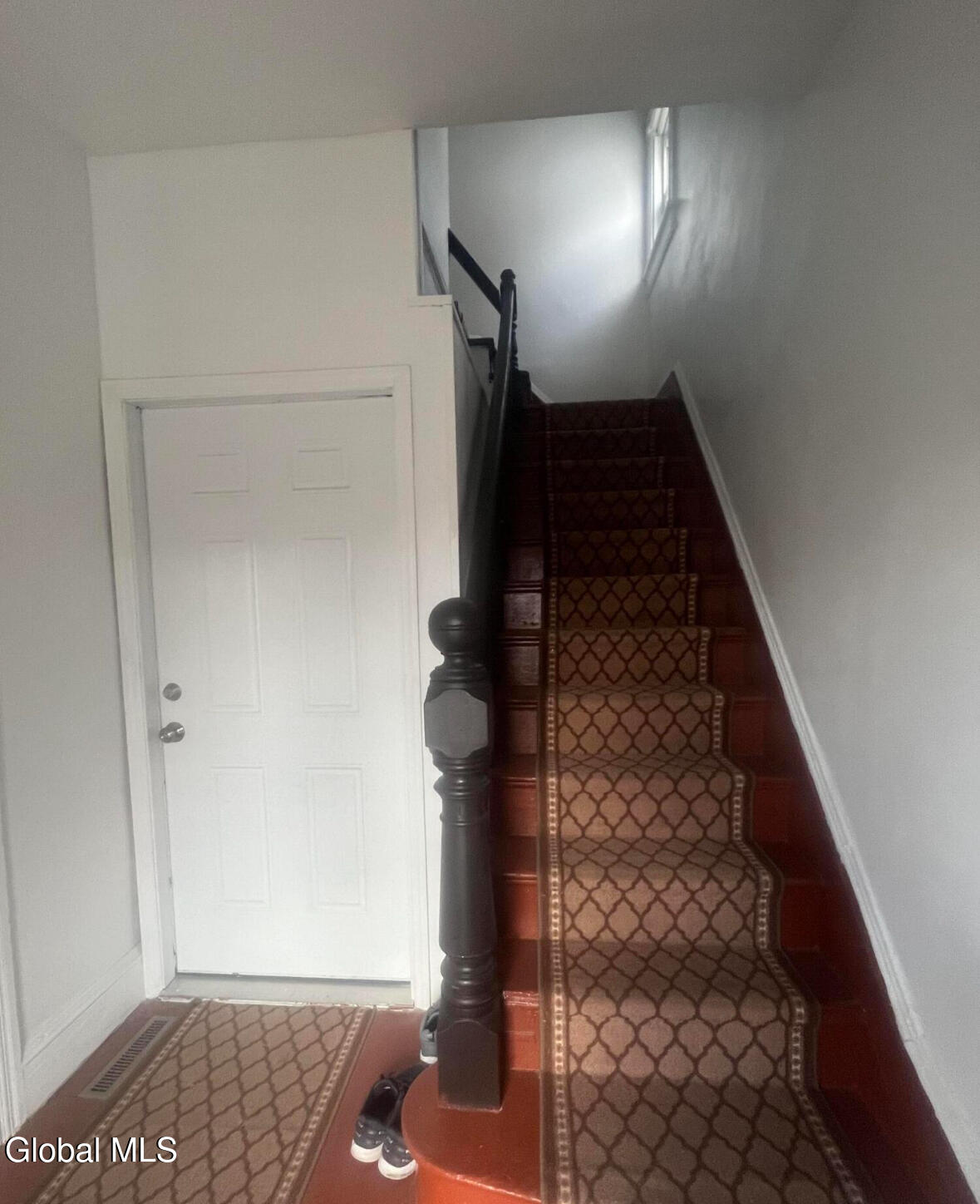 1501 Broadway, Unit 2 Schenectady, NY 12306 - Photo 2 of 12 IMG_2830