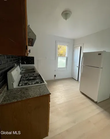 $1,550 | 1501 Broadway, Unit 2, Schenectady, NY 12306