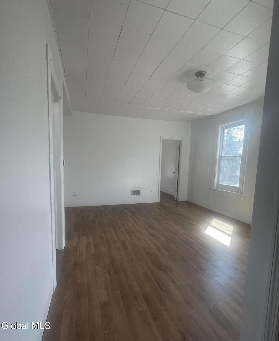 1501 Broadway, Unit 2 Schenectady, NY 12306 - Photo 6 of 12 IMG_2835