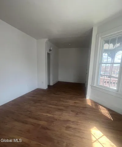 $1,550 | 1501 Broadway, Unit 2, Schenectady, NY 12306