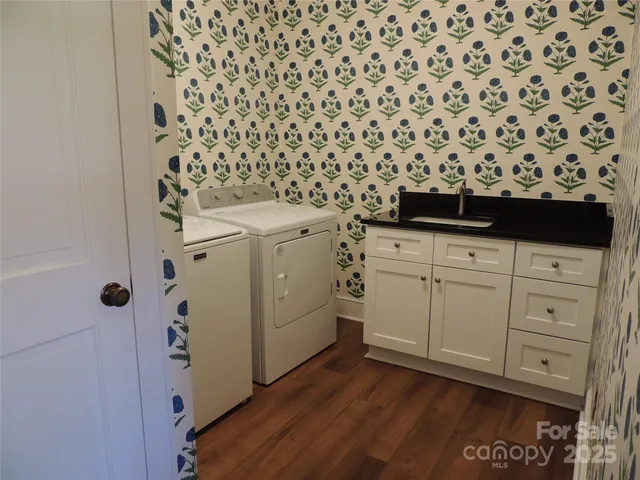 a view of a entryway door of the house