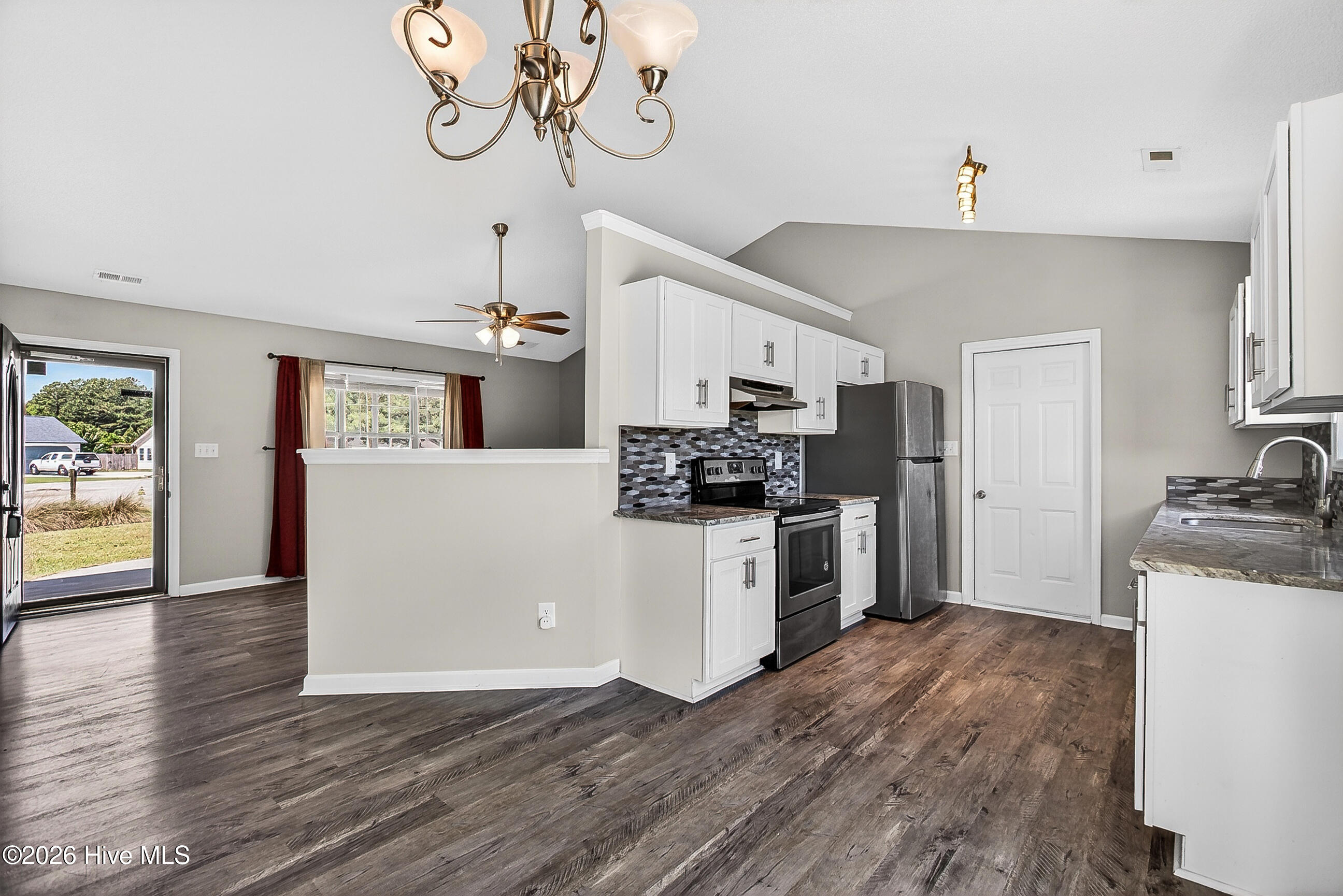 407 Alec Court Hubert, NC 28539 - Photo 12 of 26 09