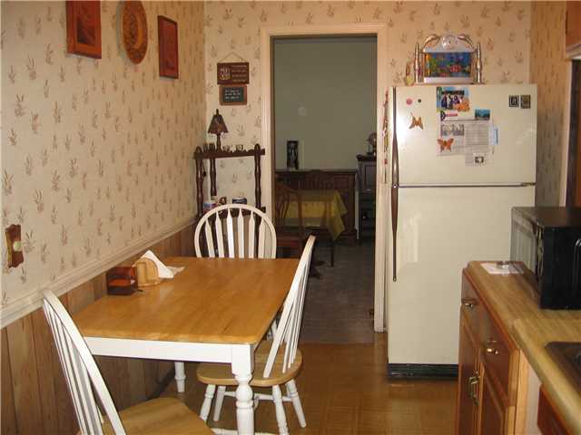 174 Charing Road Irondequoit, NY 14617 - Photo 5 of 12 Kitchen