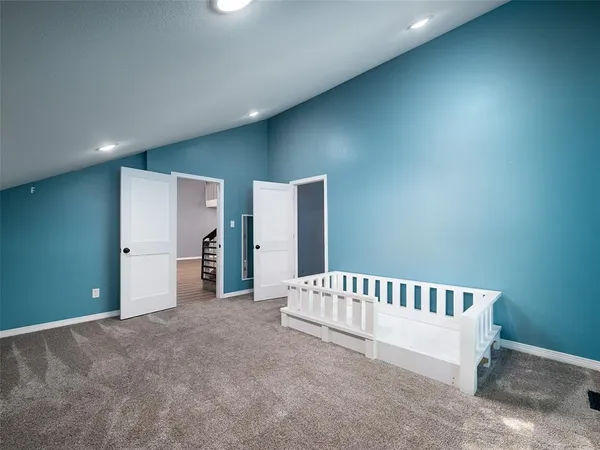 a view of a room with entryway