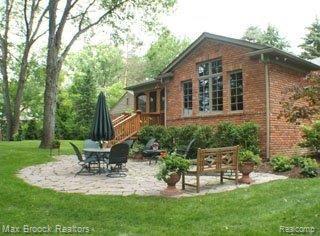 25455 Dennison Road Franklin, MI 48025 - Photo 18 of 20 rear exterior with patio