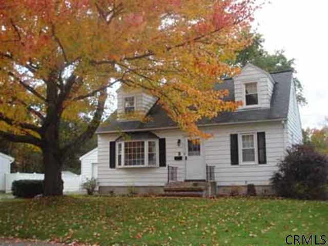 8 Elizabeth Street Rensselaer, NY 12144 - Photo 2 of 14 Photo 2