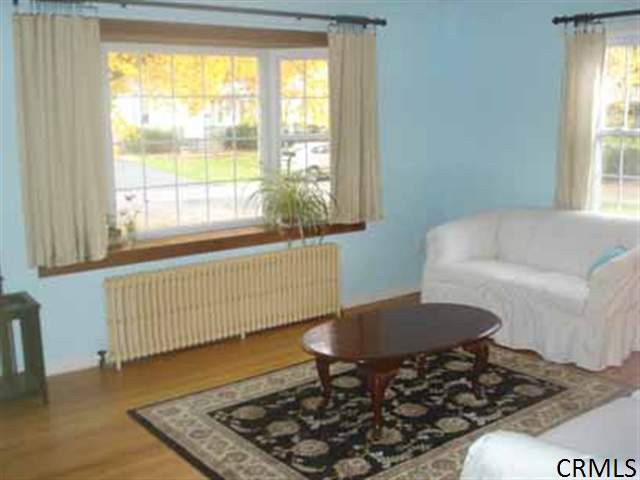 8 Elizabeth Street Rensselaer, NY 12144 - Photo 8 of 14 Photo 8