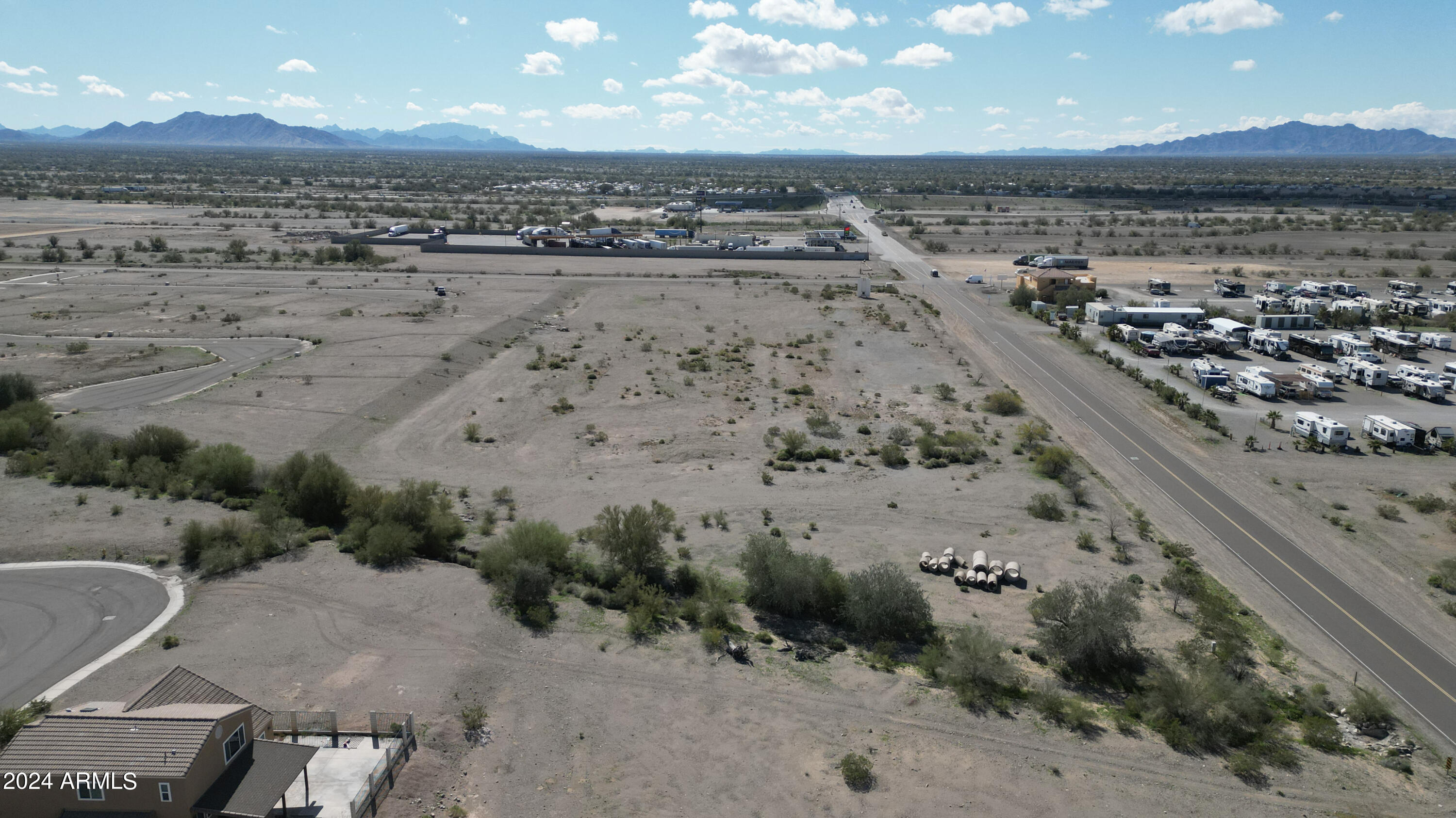 391 North Riggles Avenue Quartzsite, AZ 85346 - Photo 15 of 24 7-DJI_0444