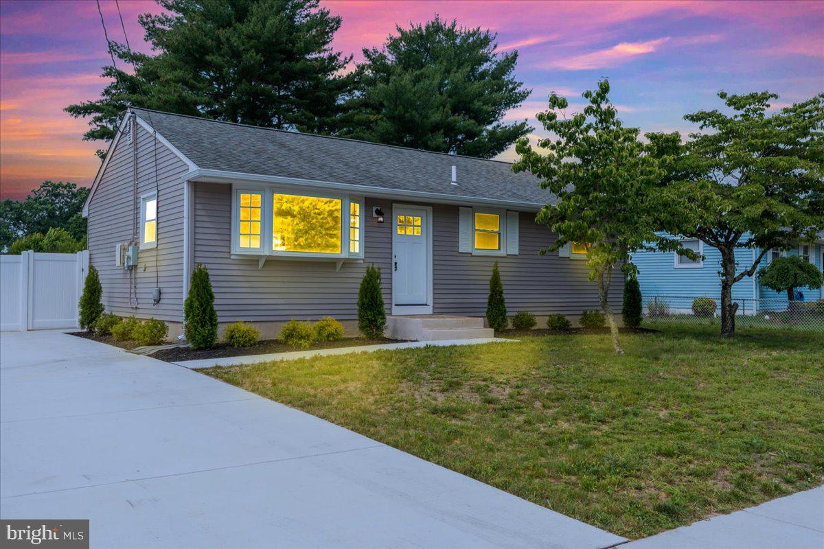 147 Country Club Road Pine Hill, NJ 08021 - Photo 1 of 53 a front view of a house with a yard