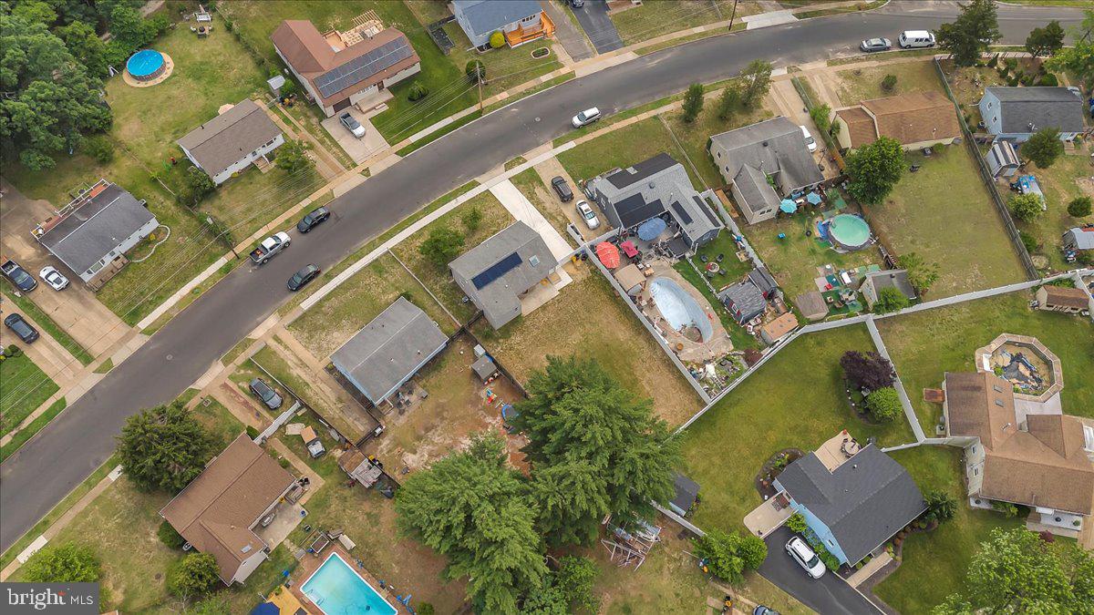 147 Country Club Road Pine Hill, NJ 08021 - Photo 25 of 53 an aerial view of a house with a yard