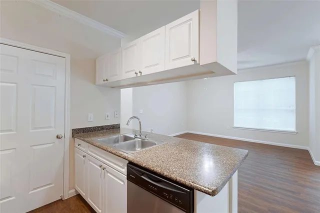 $1,099 | 10505 I-35 Frontage Road South, Unit 222, Austin, TX 78747