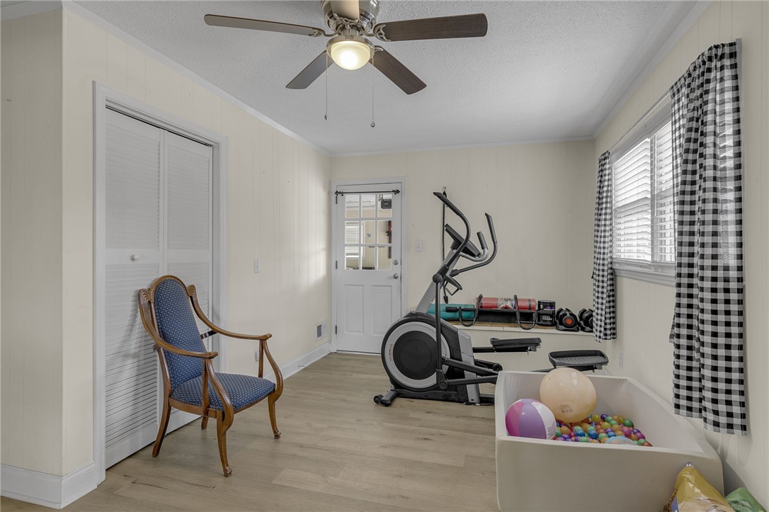 208 Kenneth Drive Boiling Springs, SC 29316 - Photo 13 of 36