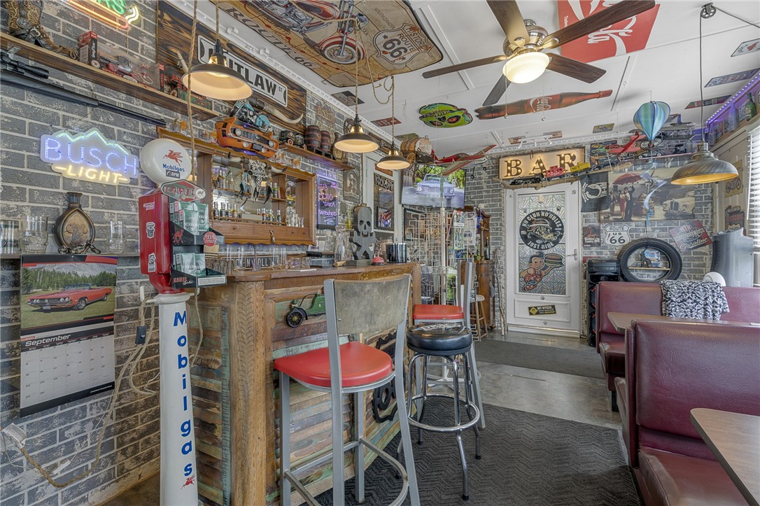 208 Kenneth Drive Boiling Springs, SC 29316 - Photo 14 of 36