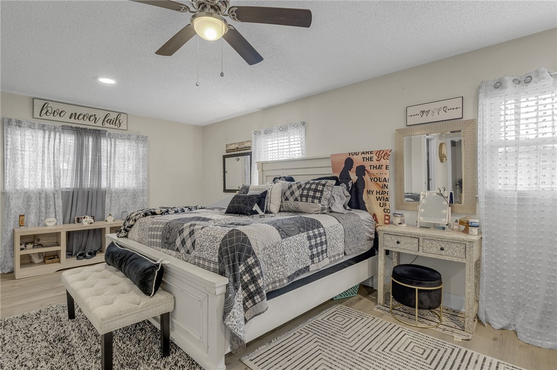 208 Kenneth Drive Boiling Springs, SC 29316 - Photo 16 of 36